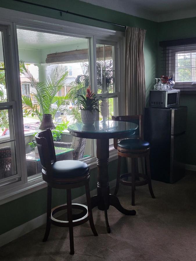 Your Oasis In Niagara Falls Canada المظهر الخارجي الصورة