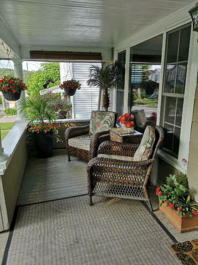 Your Oasis In Niagara Falls Canada المظهر الخارجي الصورة